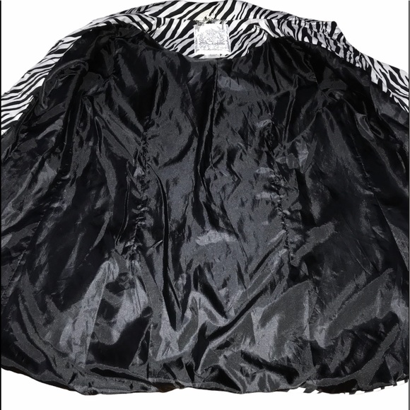 Wet Seal Zebra Print Petticoat Blazer - Picture 11 of 13